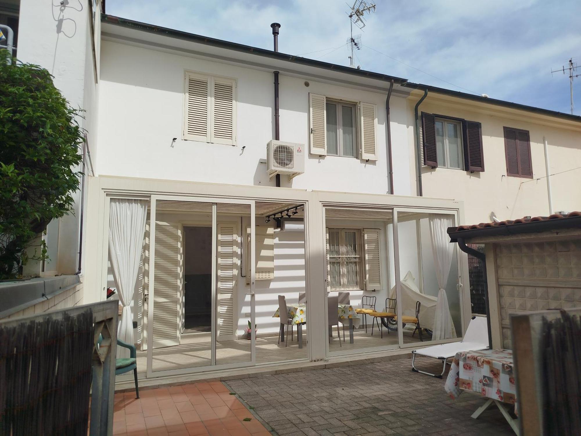 Ferienhaus Viareggio, Felicita E Relax A Un Passo Dal Mare!